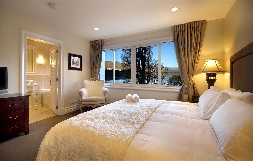 Esplanade Queenstown By Staysouth Exterior photo